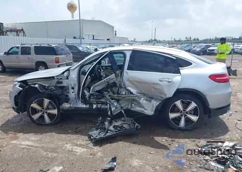 2018 Mercedes-Benz Glc 300 Coupe 4Matic z USA, uszkodzony, nr VIN WDC0J4KB2JF412206